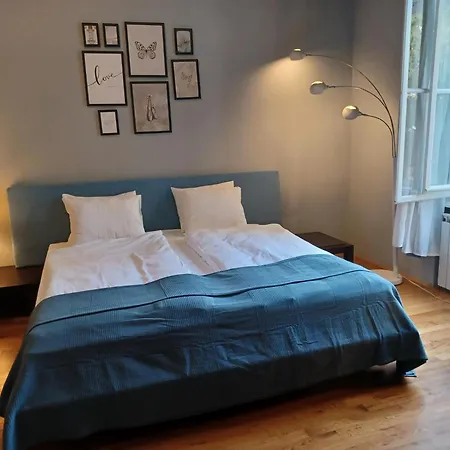 Apartment Leda *